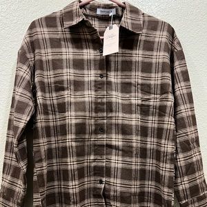 Women’s Plaid long sleeve shirt size small